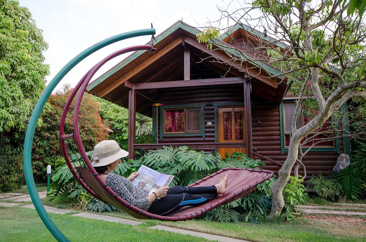 The Wooden Rose Cabins Bezet Экстерьер фото